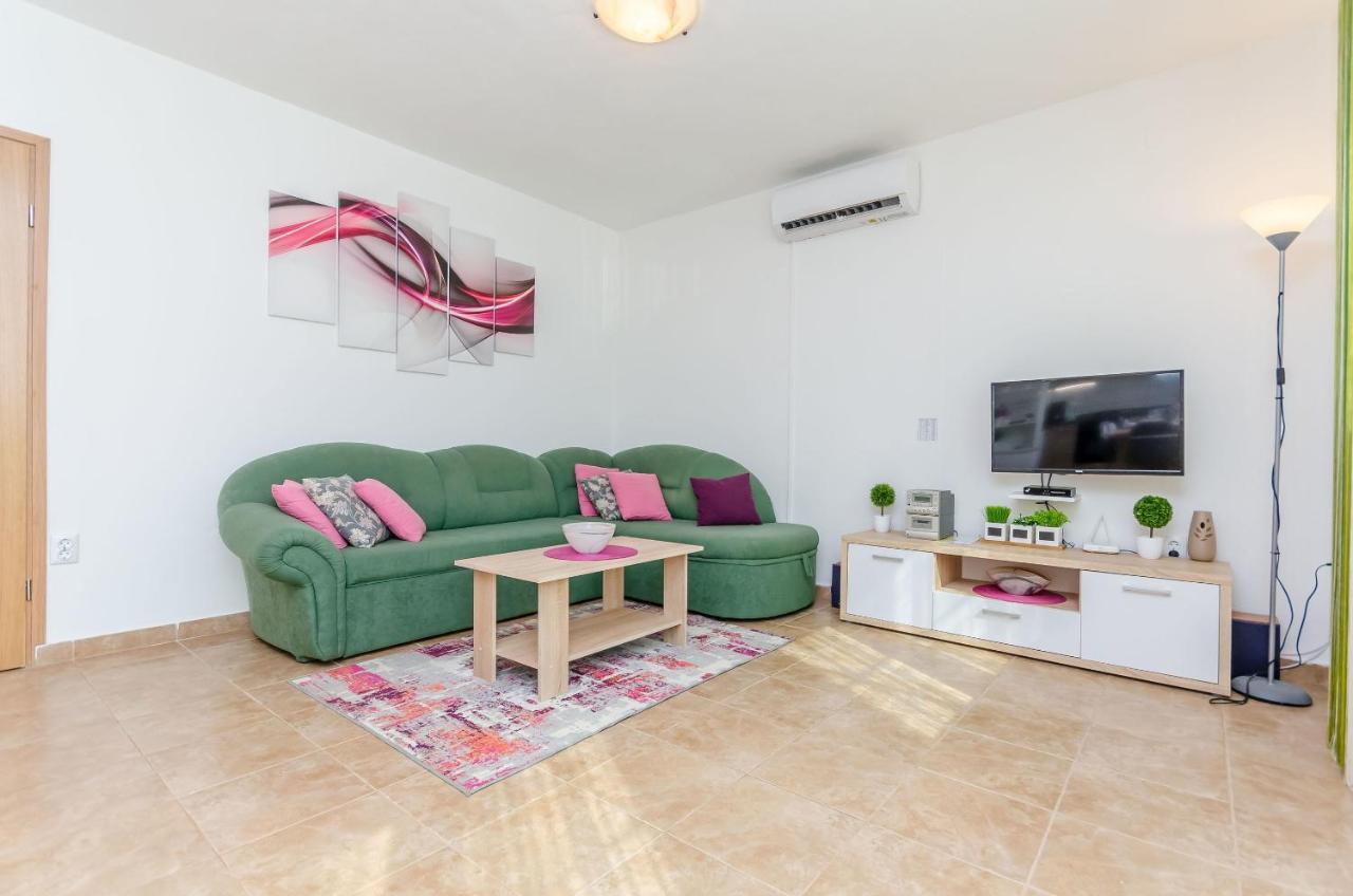 Apartment Snjezana マリナ エクステリア 写真