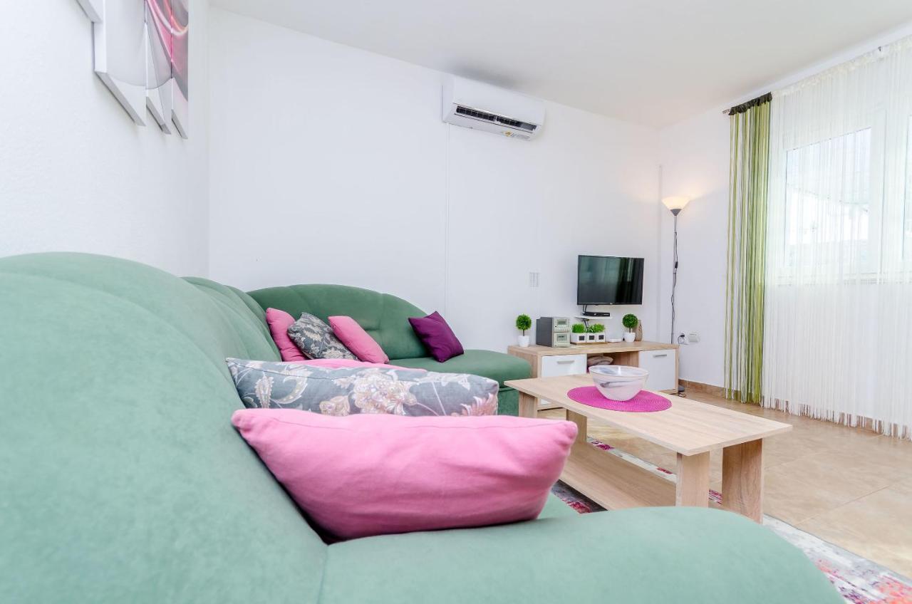 Apartment Snjezana マリナ エクステリア 写真
