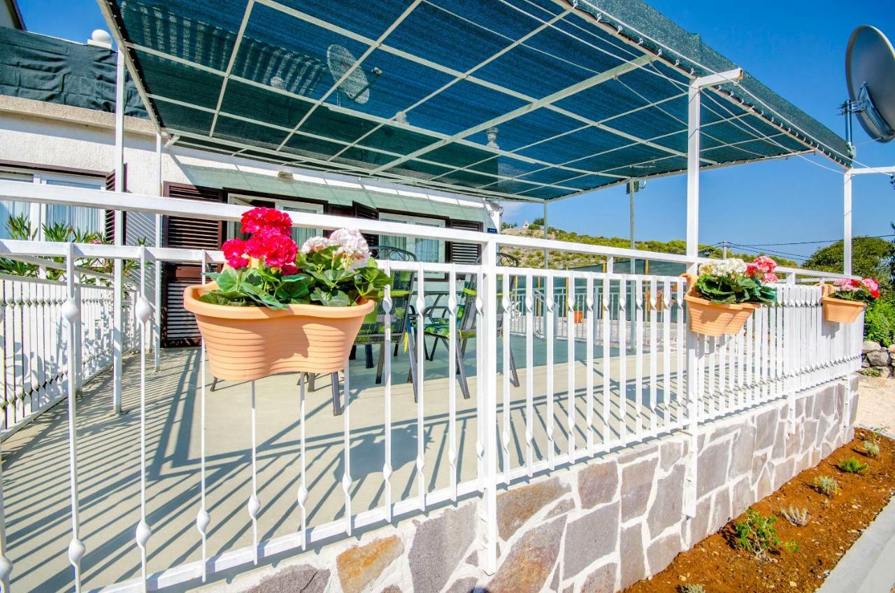 Apartment Snjezana マリナ エクステリア 写真